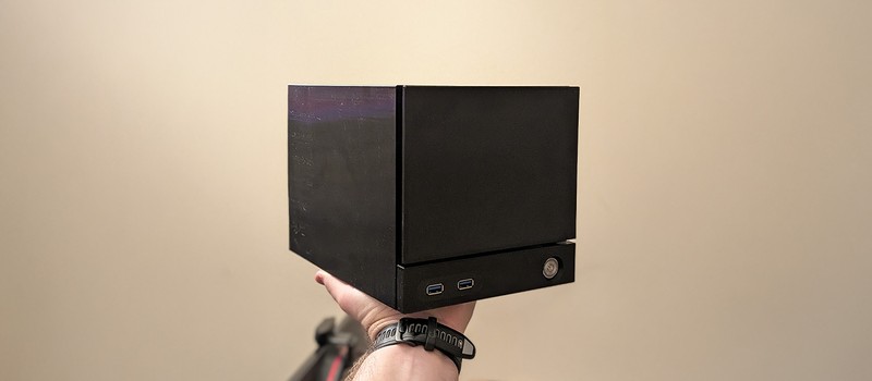 Инженер AMD напечатал на 3D-принтере альтернативу Steam Machine с диагональной установкой материнки