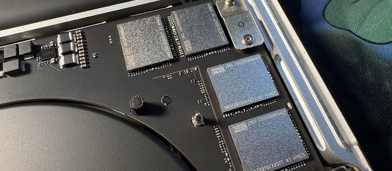 Инженер самостоятельно увеличил память MacBook Pro до 8 ТБ за 800 долларов вместо 3000 в официальном магазине