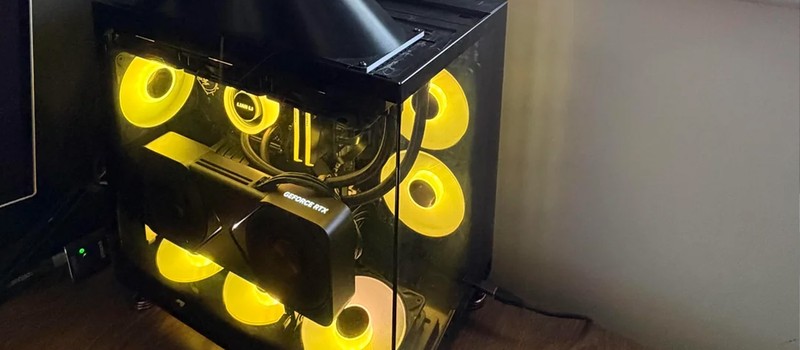 Британец перенаправил теплый воздух от ПК с RTX 5090 на улицу, чтобы разогреть Англию еще сильнее