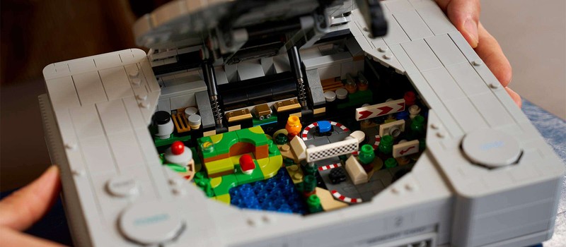 Создатель Lego-сценки GTA 6 превратил набор Lego PlayStation в битву из Final Fantasy 7