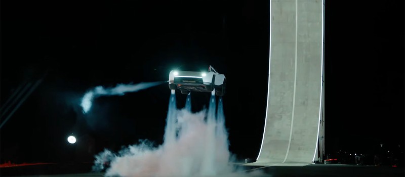 Новый Tesla Roadster разгоняется до 97 км/ч за 0,81 секунды и крутит бочки в воздухе
