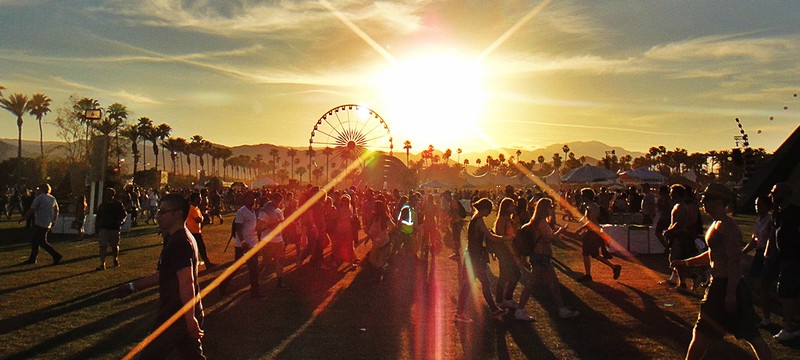 Прямой эфир с Coachella 2015 все выходные