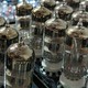 Энтузиаст собрал 8-битный компьютер на 460 радиолампах, которому нужно 15 минут на прогрев