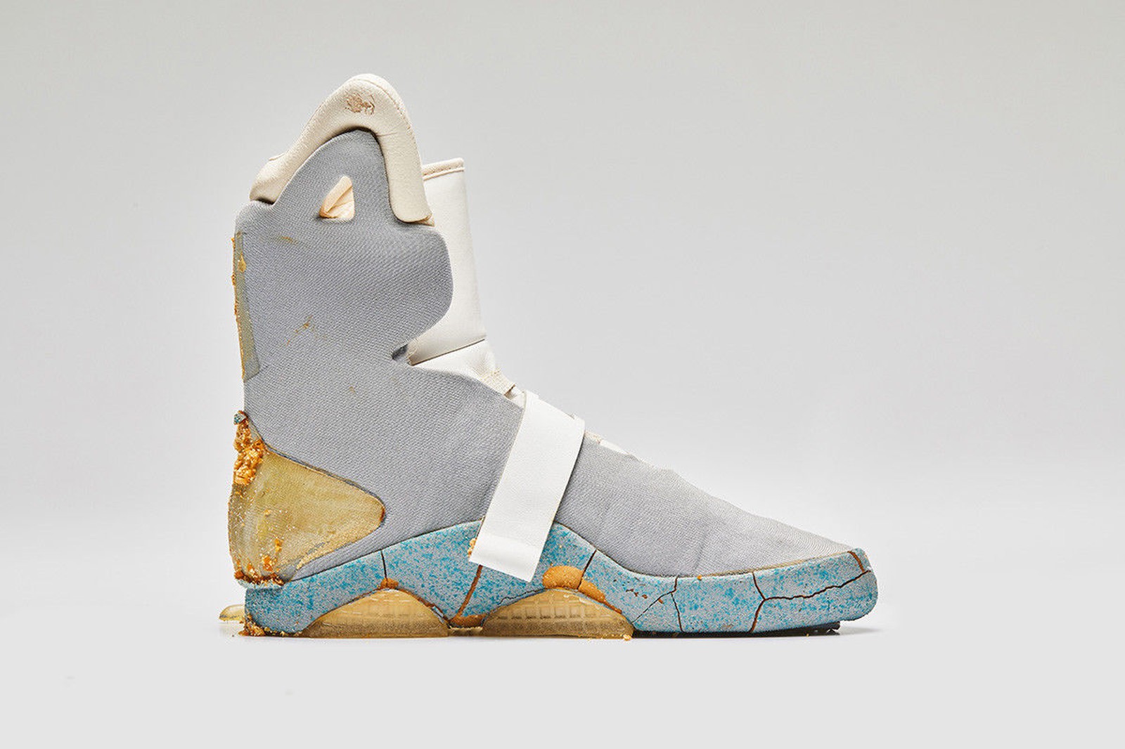 Nike air mag. Nike mag 2. Nike mag back to the Future. Nike Air mag с автошнуровкой.