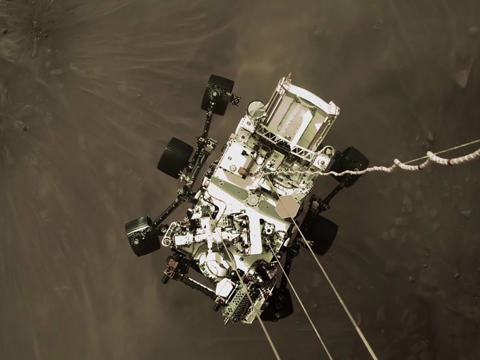 NASA показала первое видео с марса. Посадка марсохода Perseverance 1